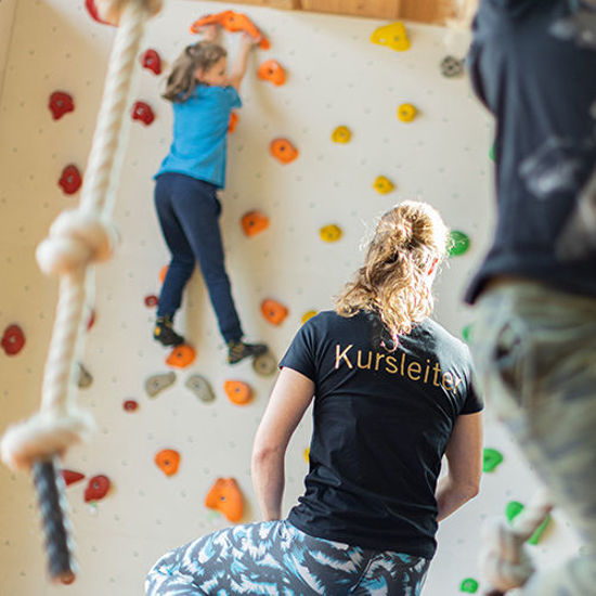 Bild von Grundkurs Bouldern Kind