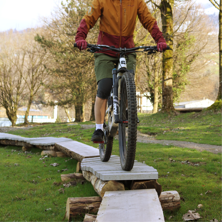 Bild für Kategorie Flow, Kurven & Kontrolle (Jugendliche & Erwachsene)